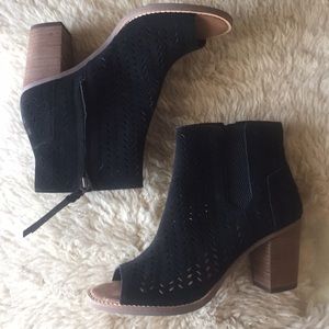 Toms Majorca Leaf Cut Peep Toe Booties 8 ½